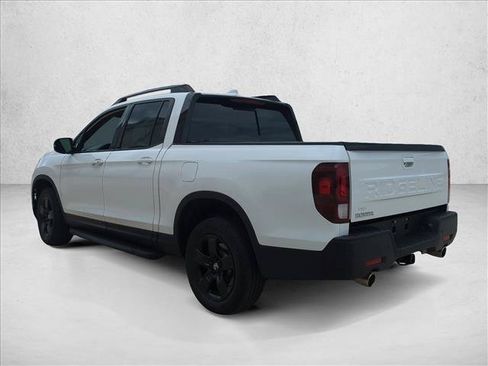 Used 2025 Honda Ridgeline Black Edition image 7