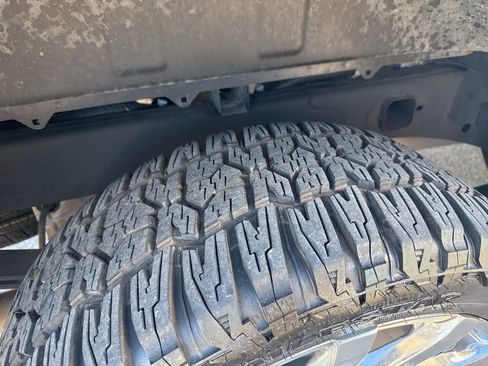 Used 2023 Chevrolet Silverado 1500 LT image 10