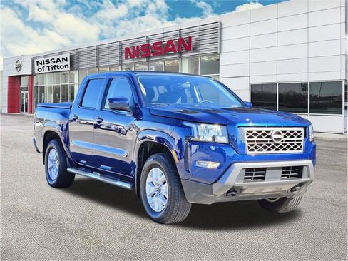 Used 2022 Nissan Frontier SV image 1