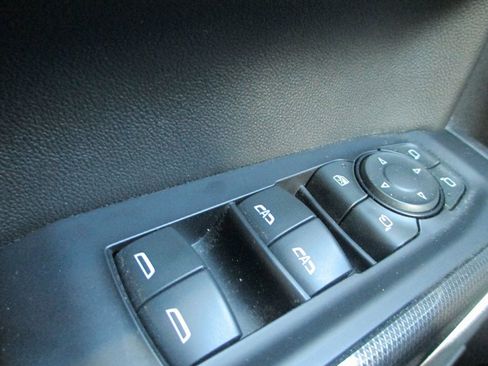 Used 2020 GMC Sierra 1500 AT4 w/ Off-Road Performance Package image 29