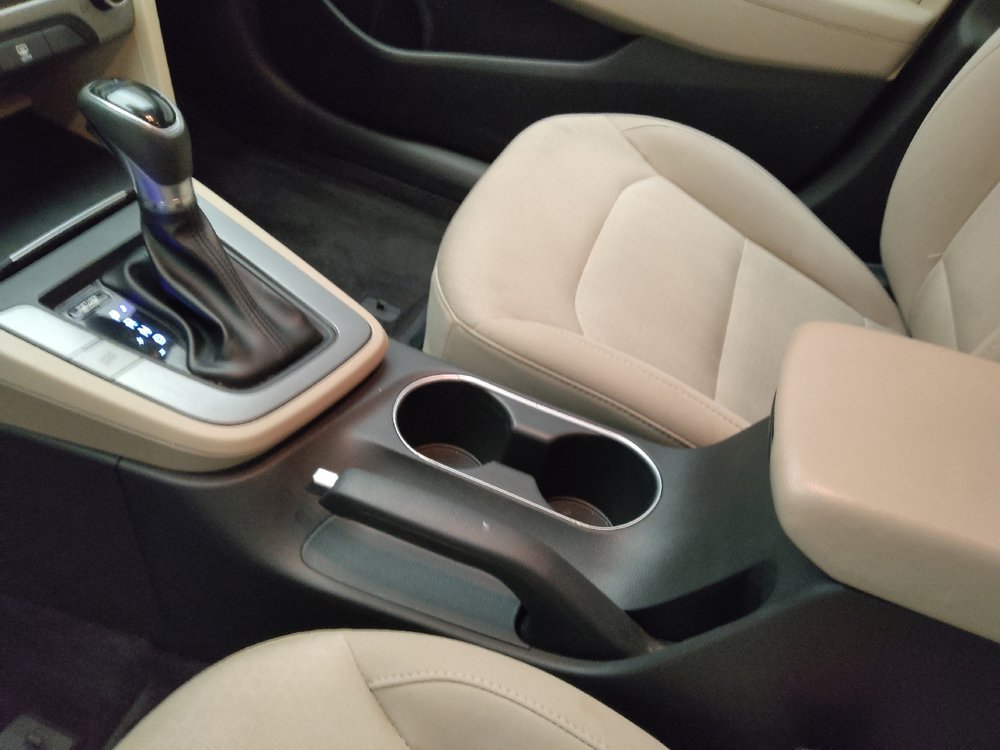 Used 2018 Hyundai Elantra SEL FWD image 26