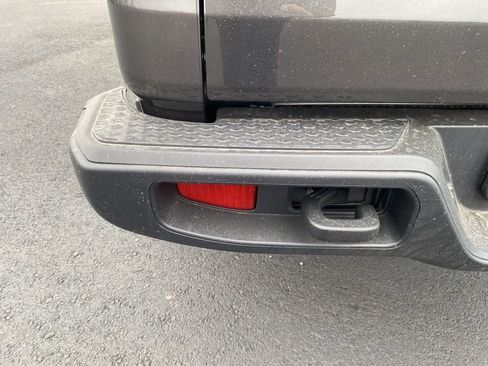 New 2026 Jeep Gladiator Sport image 10