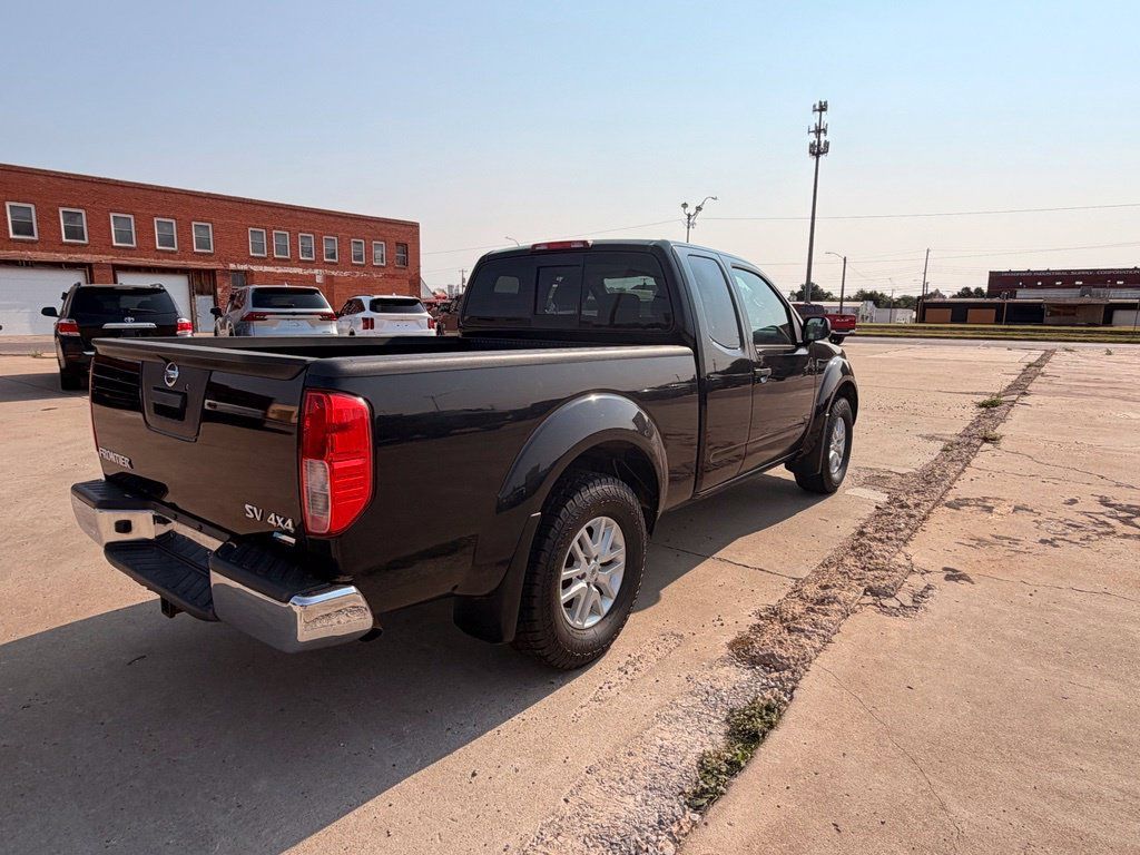 Used 2018 Nissan Frontier SV AWD/4WD image 7