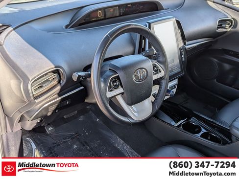 Used 2017 Toyota Prius Prime Premium FWD image 16