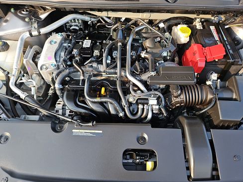 Used 2024 Nissan Sentra SR w/ SR Premium Package FWD image 28