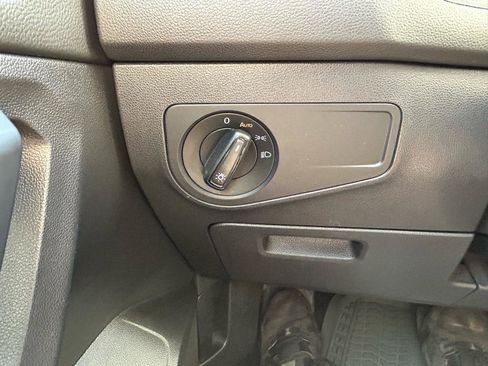 Used 2020 Volkswagen Tiguan S AWD/4WD image 28