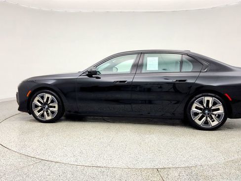 Used 2024 BMW i7 xDrive60 w/ Executive Package image 8