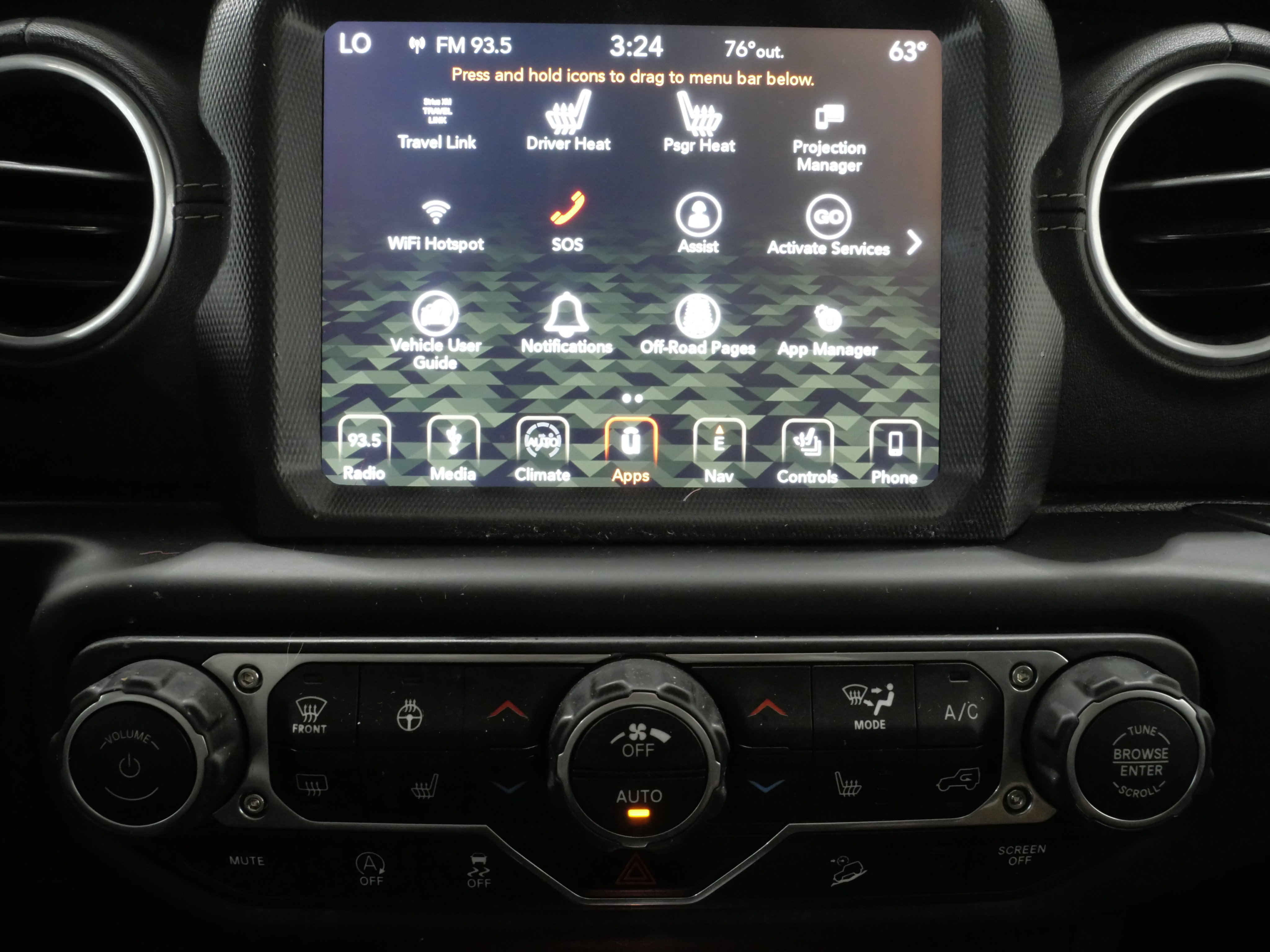 Used 2018 Jeep Wrangler Unlimited Sahara AWD/4WD image 21