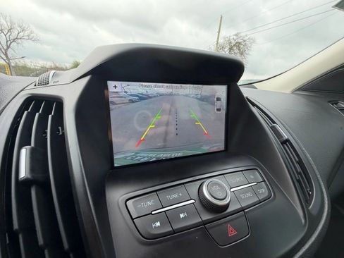 Used 2018 Ford Escape SEL image 18