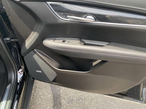 Used 2021 Cadillac XT5 Premium Luxury w/ LPO, Floor Liner Package AWD/4WD image 34