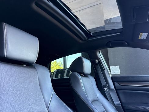 Used 2018 Honda Accord Sport image 16