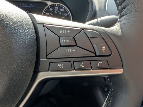 Used 2025 Nissan Sentra SV w/ All-Weather Package FWD image 29