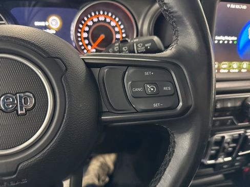 Used 2022 Jeep Wrangler Unlimited Sport image 29