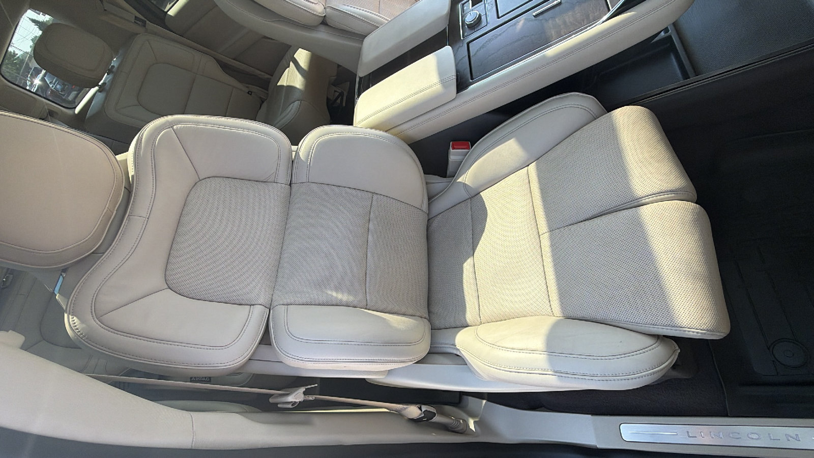 Used 2019 Lincoln Navigator Reserve AWD/4WD image 21