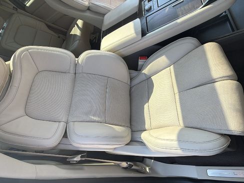 Used 2019 Lincoln Navigator Reserve AWD/4WD image 21