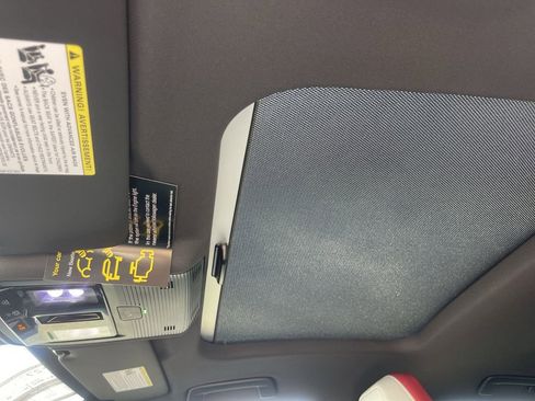 New 2026 Volkswagen GTI SE image 18