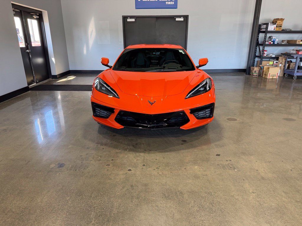Used 2021 Chevrolet Corvette Stingray Preferred Cpe w/ Battery Protection Package RWD image 2