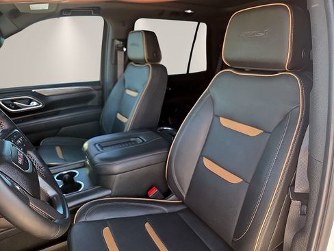 Used 2023 GMC Yukon AT4 AWD/4WD image 16