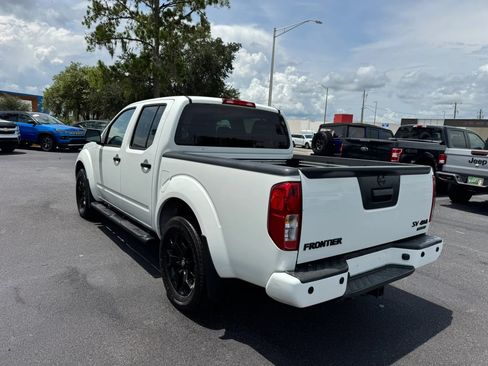Used 2020 Nissan Frontier SV w/ Midnight Edition Floor Mats AWD/4WD image 5