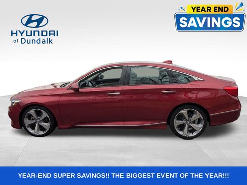 Used 2018 Honda Accord Touring image 2