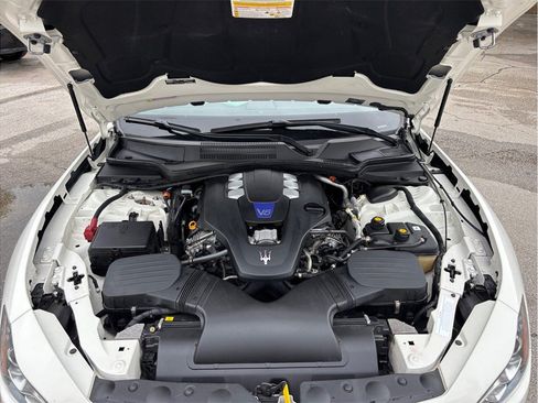 Used 2021 Maserati Ghibli S RWD image 42