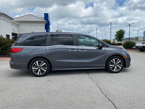 Used 2023 Honda Odyssey Touring image 8