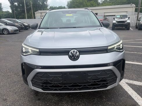 Used 2025 Volkswagen Taos S AWD/4WD image 2