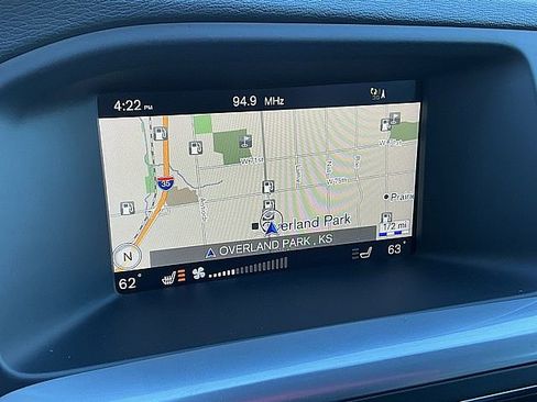 Used 2017 Volvo V60 T5 Cross Country w/ Climate Package image 27