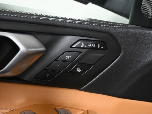 Certified 2024 BMW X7 xDrive40i w/ M Sport Package image 31