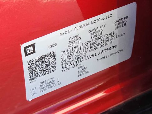 Used 2020 Buick Enclave Premium w/ Sun and Sites Package FWD image 25