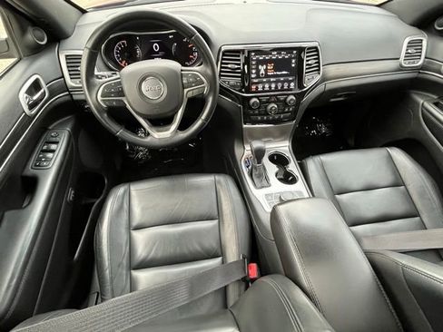 Used 2022 Jeep Grand Cherokee Limited image 10