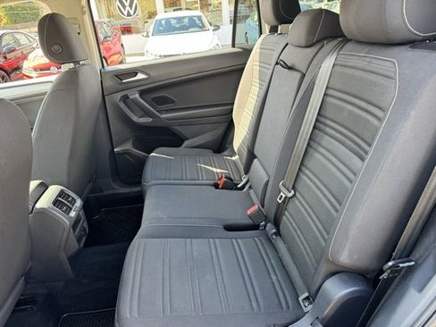 Used 2022 Volkswagen Tiguan S image 11