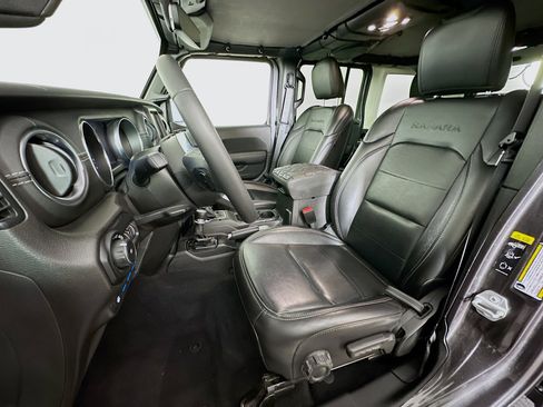 Used 2021 Jeep Wrangler Sahara image 13
