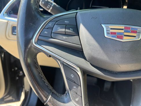 Used 2018 Cadillac XT5 Luxury w/ Driver Awareness Package FWD image 20