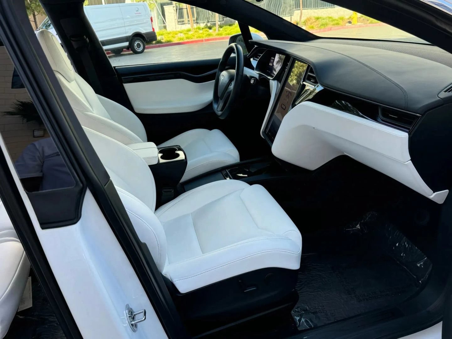 Used 2017 Tesla Model X 100D AWD/4WD image 12