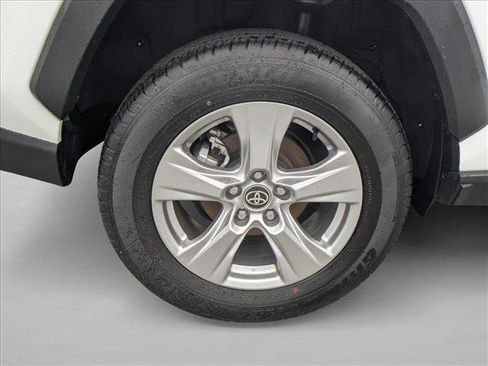 Used 2025 Toyota RAV4 XLE w/ Weather Package image 20