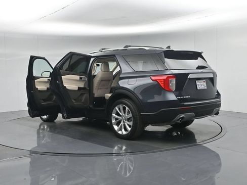 Certified 2023 Ford Explorer Platinum AWD/4WD image 38