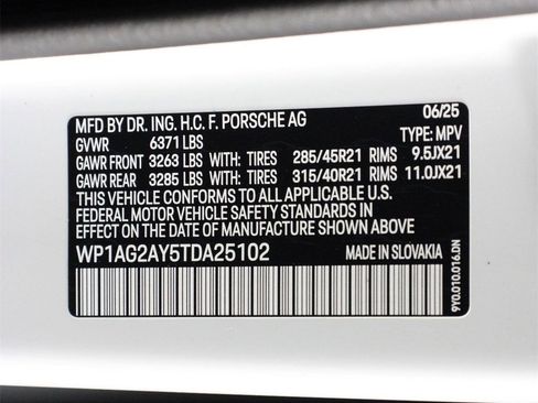 New 2026 Porsche Cayenne GTS image 24