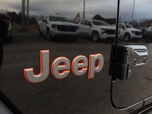 Used 2023 Jeep Gladiator Mojave w/ Trailer Tow Package image 61