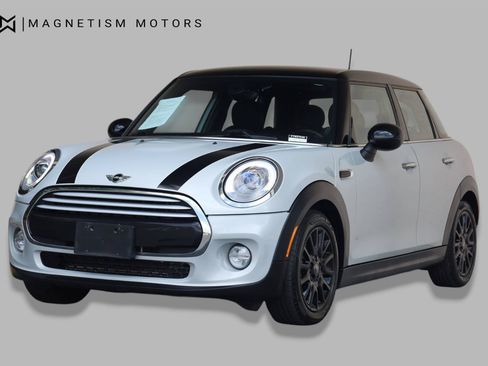 Used 2015 MINI Cooper 4-Door Hardtop FWD image 5