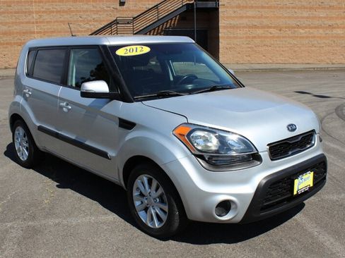 Used 2012 Kia Soul + FWD image 1