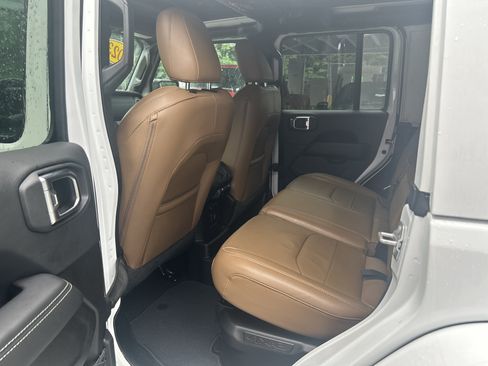 Certified 2023 Jeep Wrangler Unlimited Sahara w/ Cold Weather Group AWD/4WD image 10