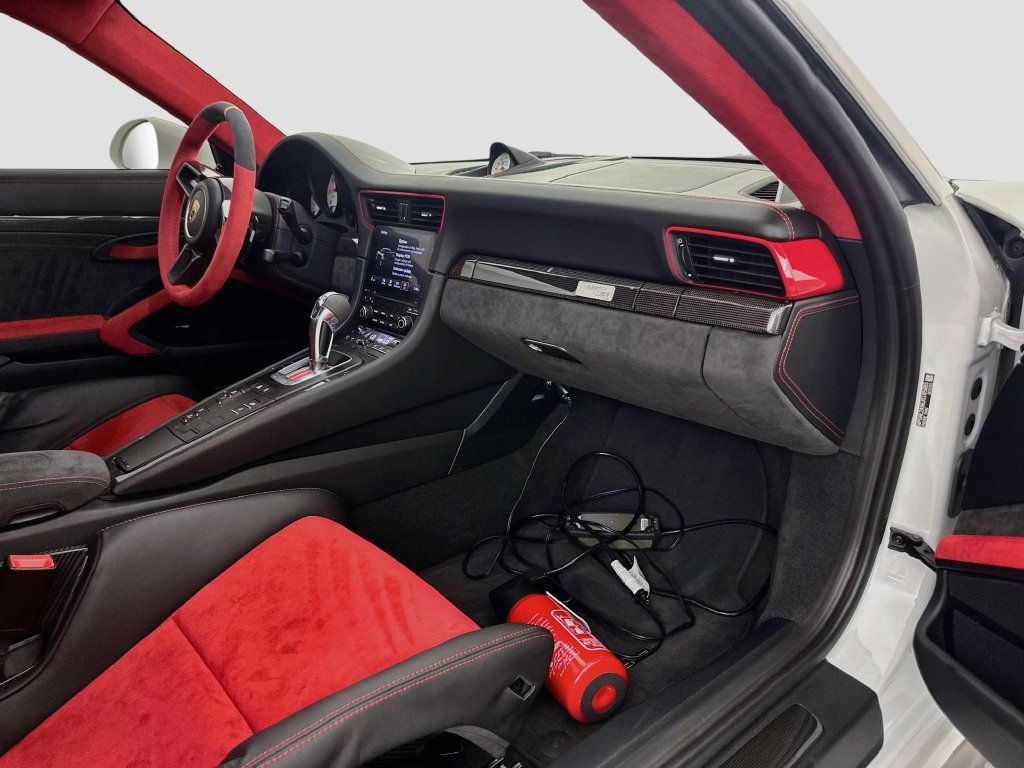 Used 2018 Porsche 911 GT2 RS RWD image 32