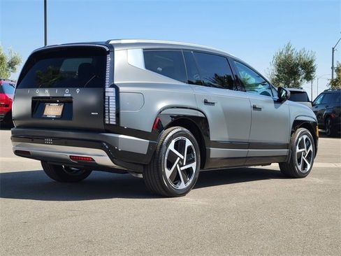 New 2026 Hyundai Ioniq 9 Limited image 2