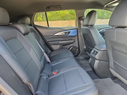 Used 2024 Chevrolet Equinox EV LT w/ Active Safety Package 3 FWD image 25