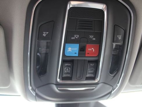 Used 2023 Jeep Grand Cherokee L Laredo AWD/4WD image 12
