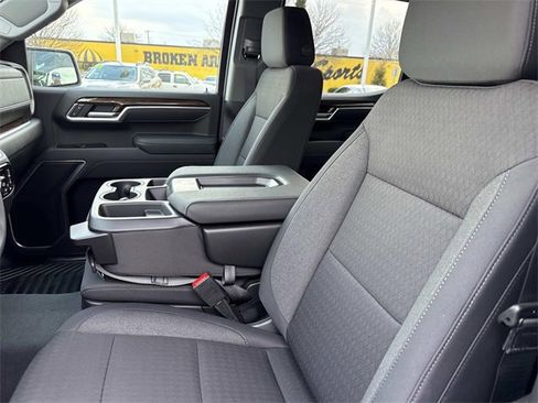 New 2026 GMC Sierra 1500 Elevation image 15