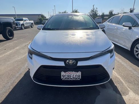 Certified 2023 Toyota Corolla LE FWD image 3