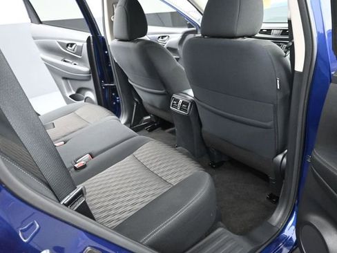 Used 2020 Nissan Rogue S image 18