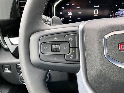 New 2026 GMC Sierra 1500 SLT image 13